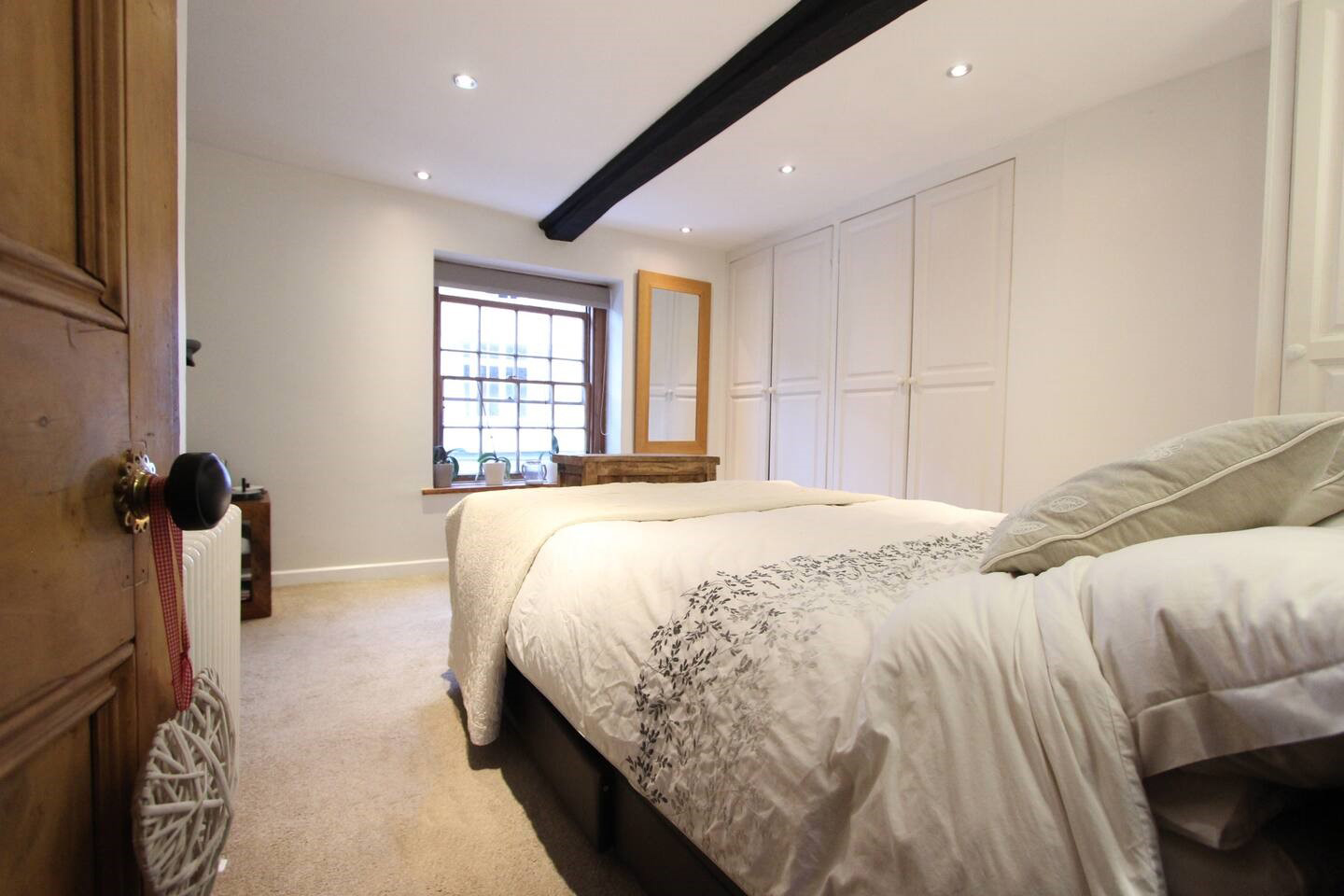 Lot: 65 - WELL-PRESENTED TWO-BEDROOM HOUSE - 